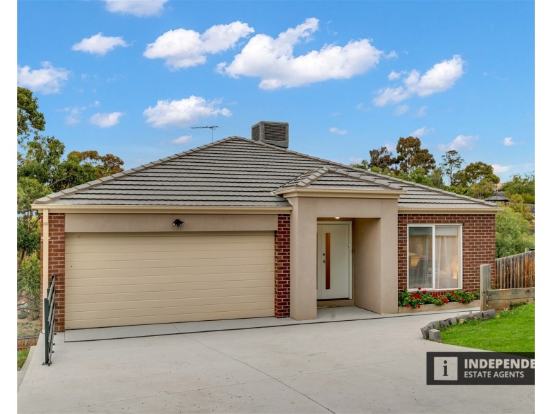 9 Riversdale Crescent, Darley VIC 3340