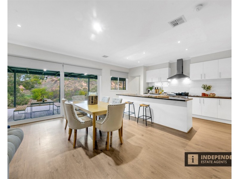 9 Riversdale Crescent, Darley VIC 3340