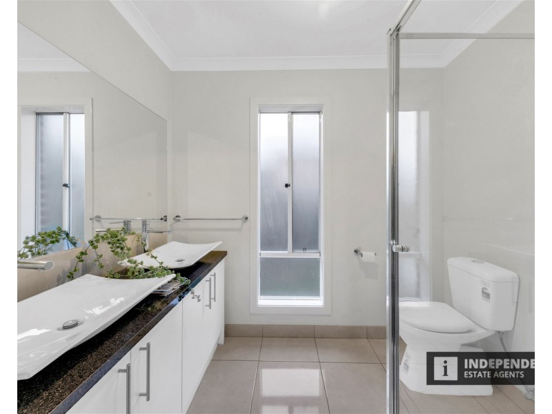 9 Riversdale Crescent, Darley VIC 3340