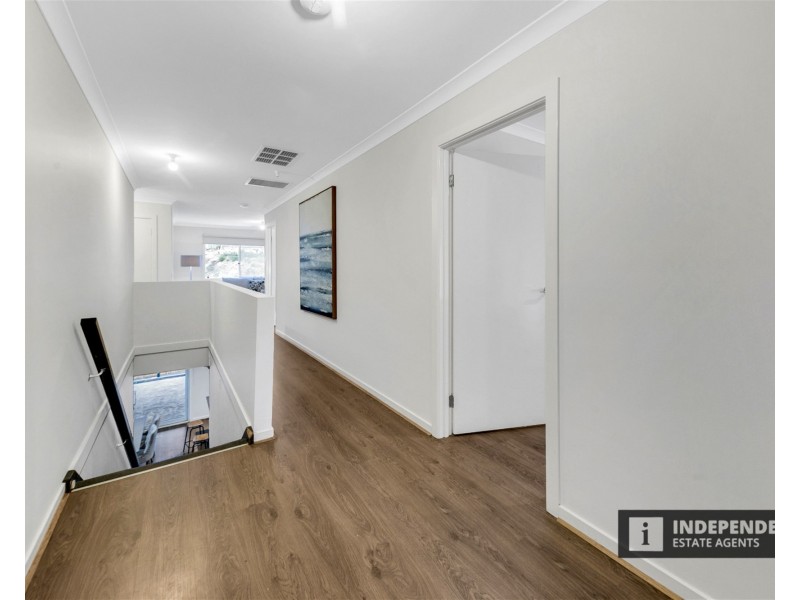 9 Riversdale Crescent, Darley VIC 3340