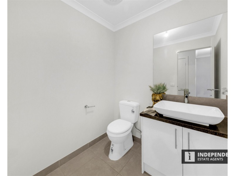 9 Riversdale Crescent, Darley VIC 3340