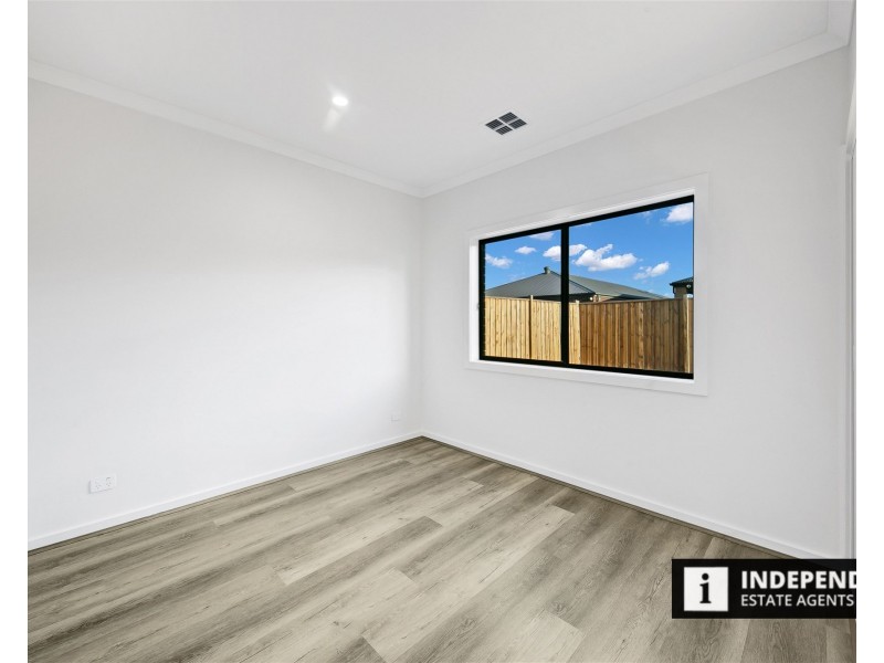 17 Kallara Rd, Brookfield VIC 3338