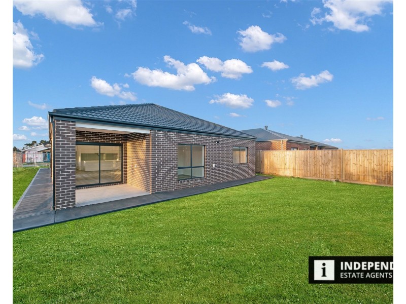 17 Kallara Rd, Brookfield VIC 3338