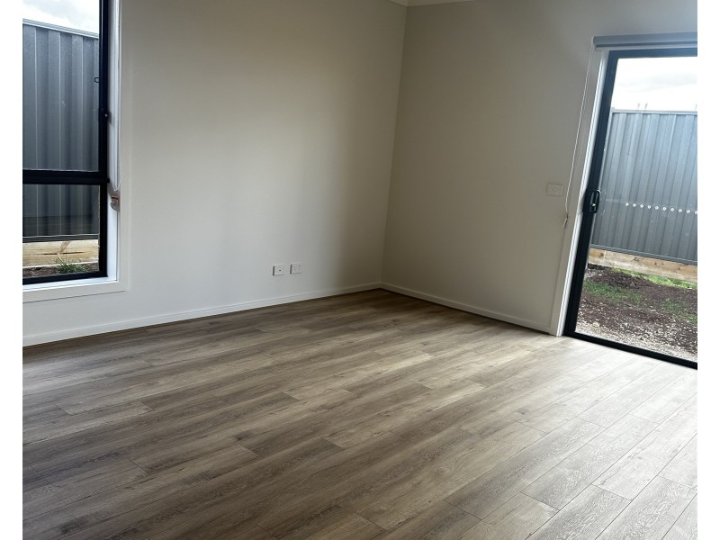 85 Madeira Dr, Truganina VIC 3029