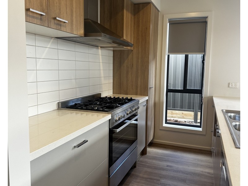 85 Madeira Dr, Truganina VIC 3029