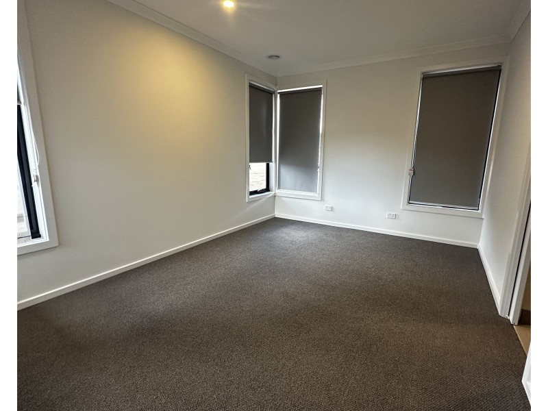 85 Madeira Dr, Truganina VIC 3029