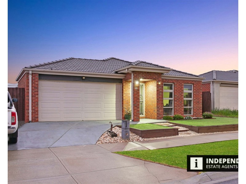 102 James Melrose Drive, Brookfield VIC 3338