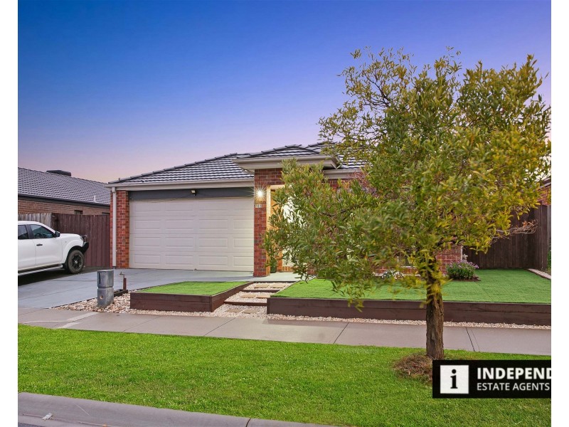 102 James Melrose Drive, Brookfield VIC 3338
