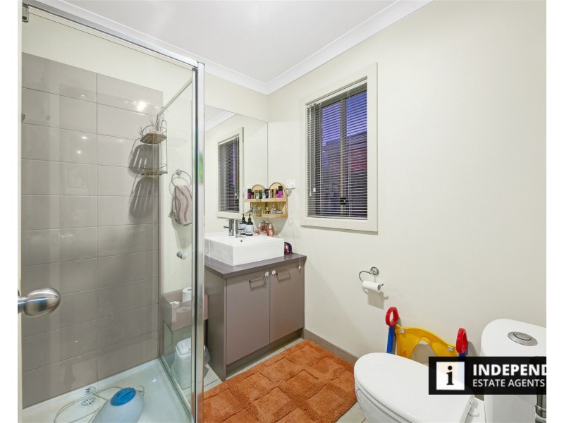 102 James Melrose Drive, Brookfield VIC 3338