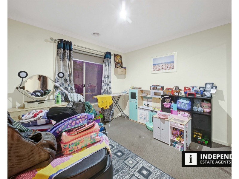 102 James Melrose Drive, Brookfield VIC 3338
