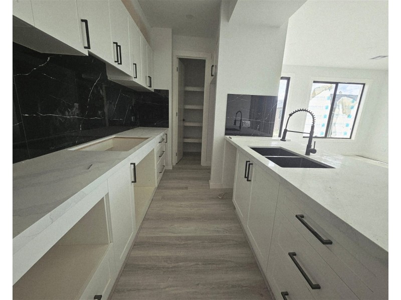 15 Starthistle Approach, Rockbank VIC 3335