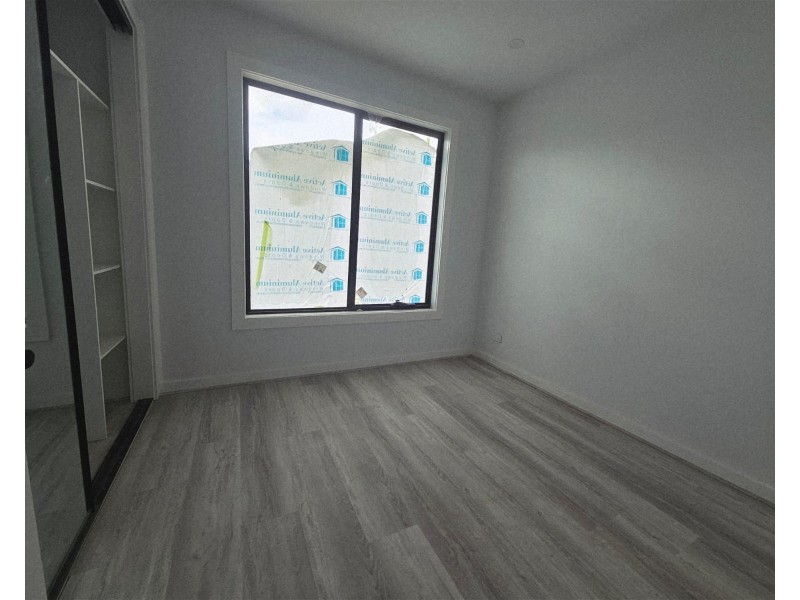 15 Starthistle Approach, Rockbank VIC 3335