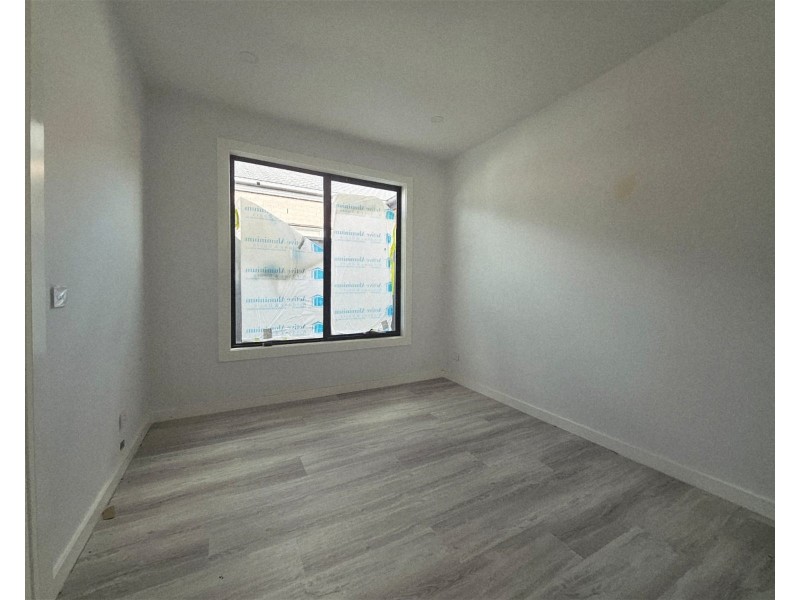 15 Starthistle Approach, Rockbank VIC 3335