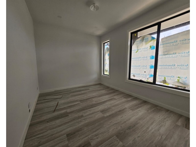 15 Starthistle Approach, Rockbank VIC 3335