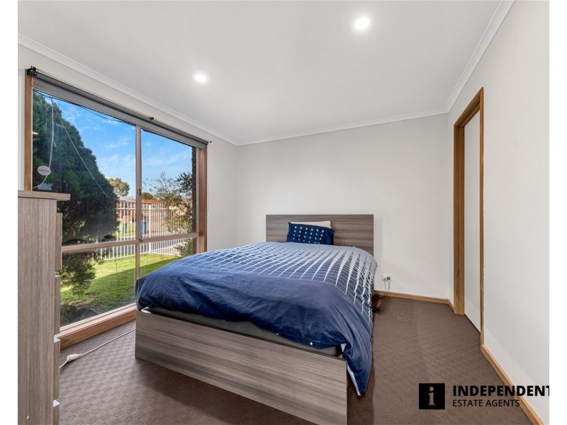 11 Annand Close, Cranbourne West VIC 3977