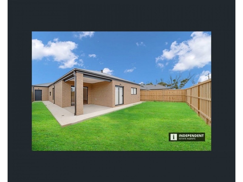 15 Kallara Rd., Brookfield VIC 3338