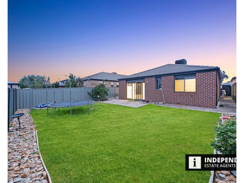 22 Herbal Ave, Kurunjang VIC 3337