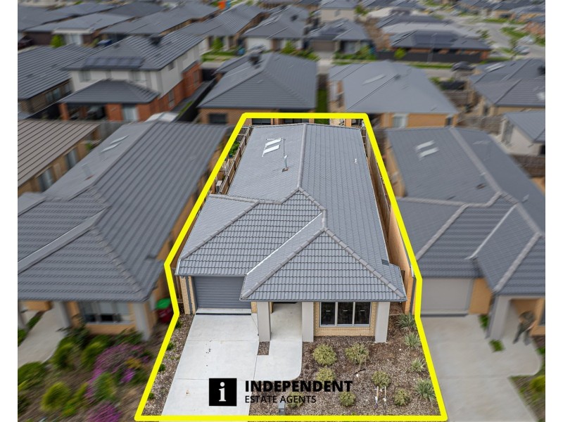 13 Kelpie Street, Cranbourne East VIC 3977