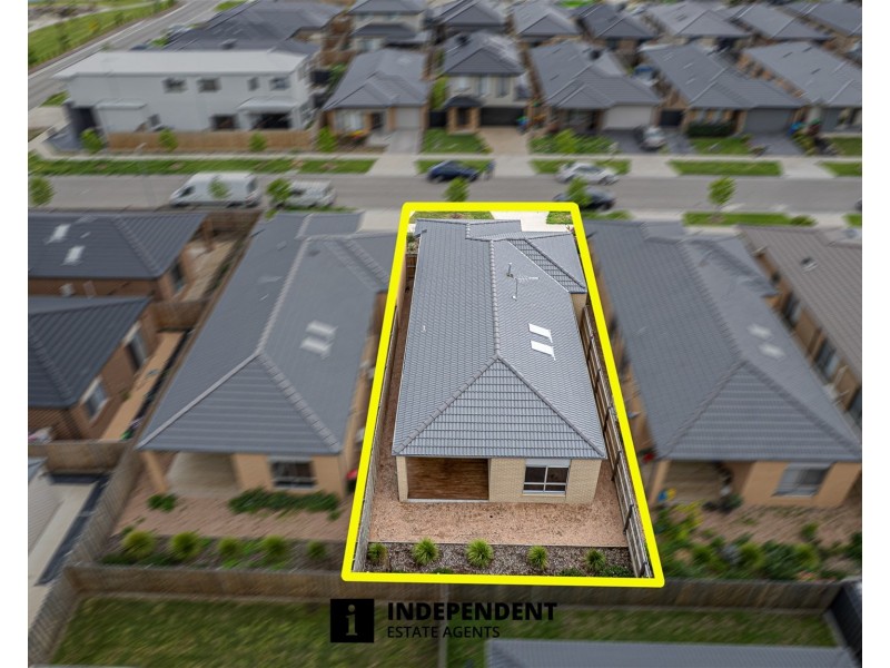 13 Kelpie Street, Cranbourne East VIC 3977