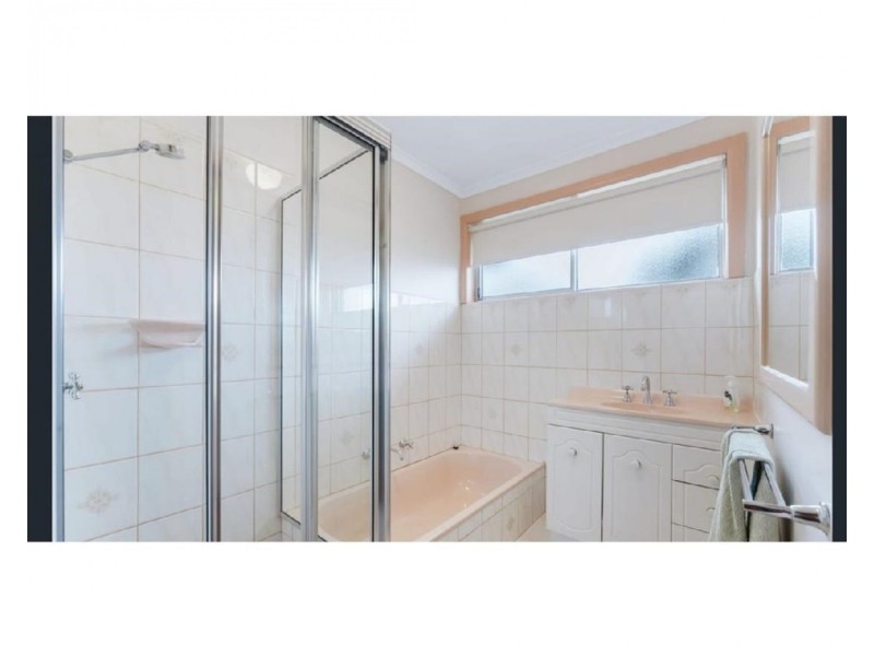 1 Sandra St, Melton VIC 3337