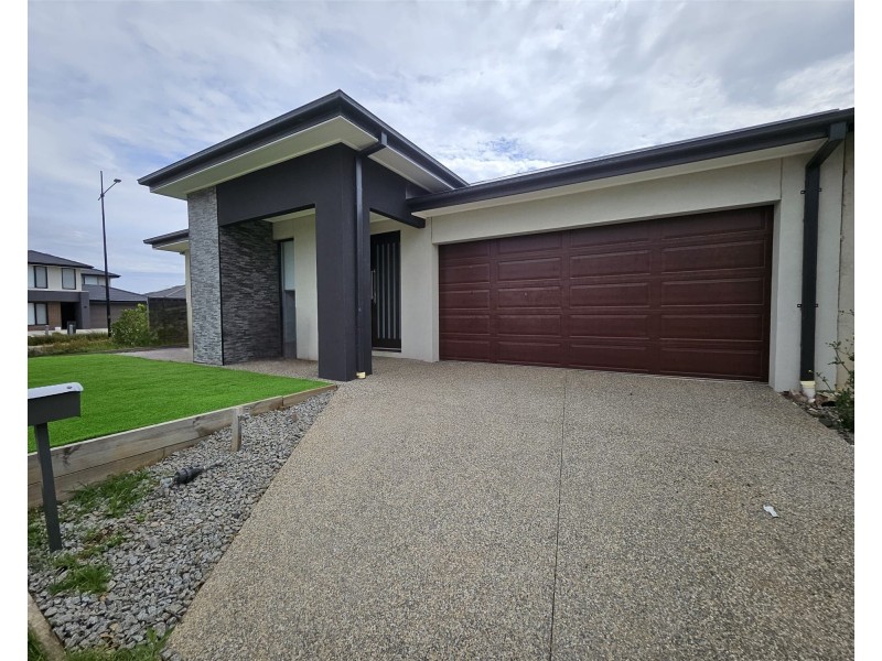 26 CONONDALE AVENUE, Truganina VIC 3029