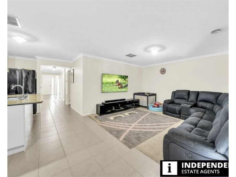 18 Fantail Way, Brookfield VIC 3338