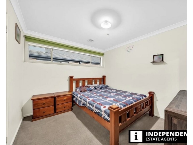 18 Fantail Way, Brookfield VIC 3338