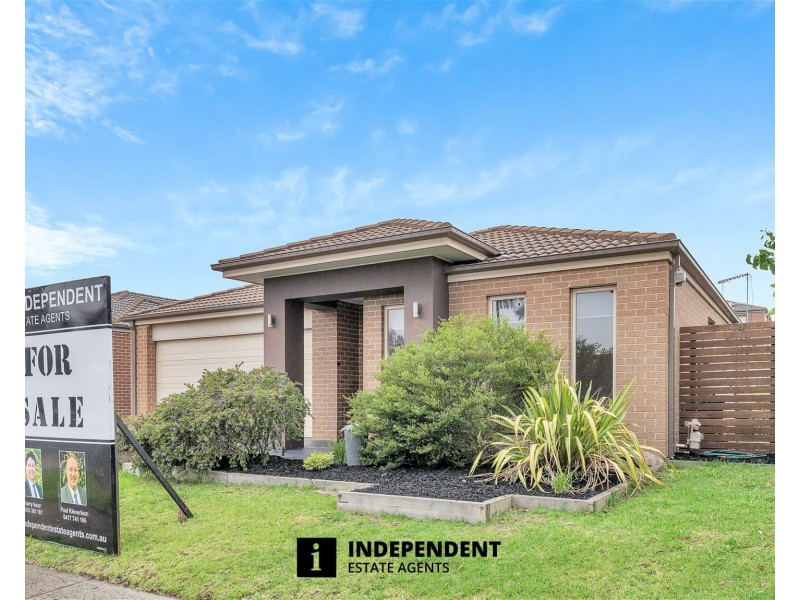 44 LEMON GROVE, Cranbourne West VIC 3977