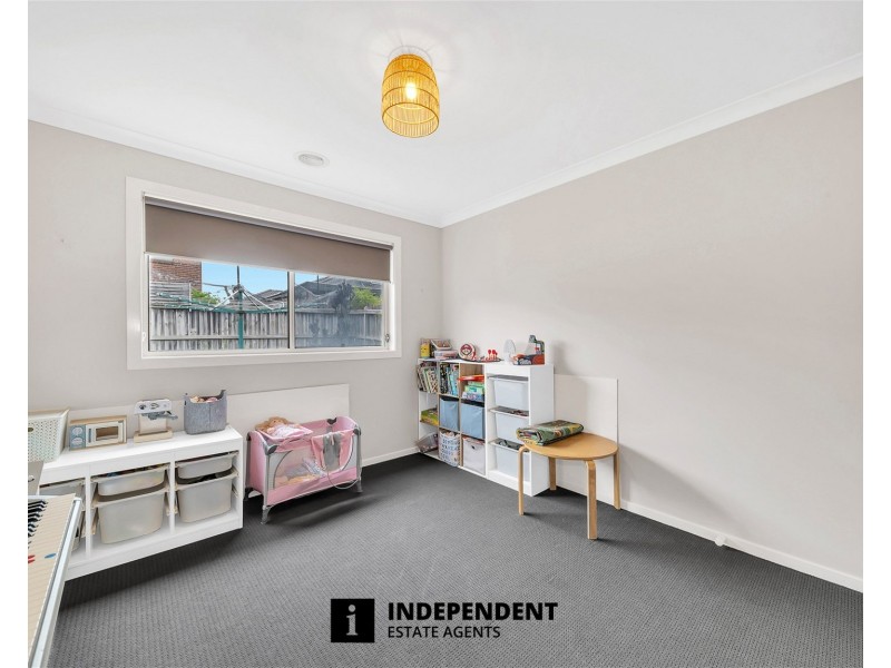44 LEMON GROVE, Cranbourne West VIC 3977