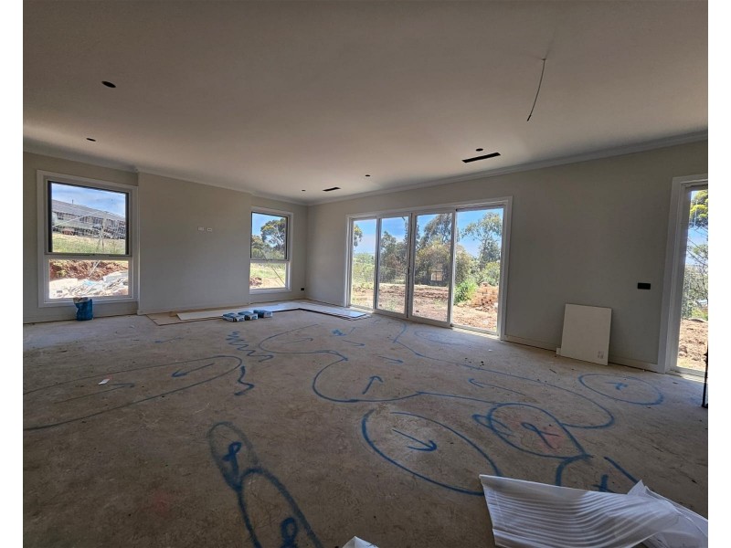 69 Darley Rd, Darley VIC 3340