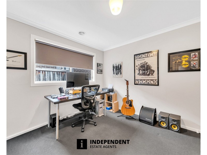 44 Lemon Grove, Cranbourne West VIC 3977