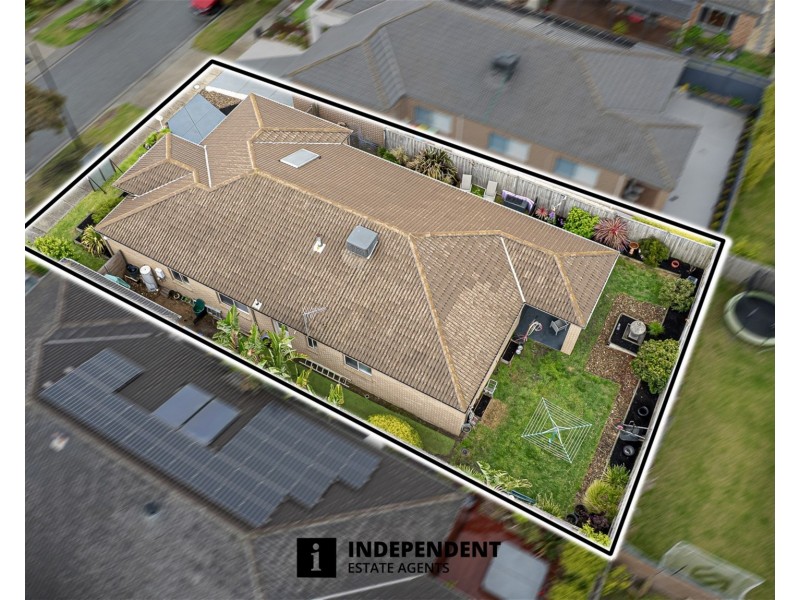 44 Lemon Grove, Cranbourne West VIC 3977