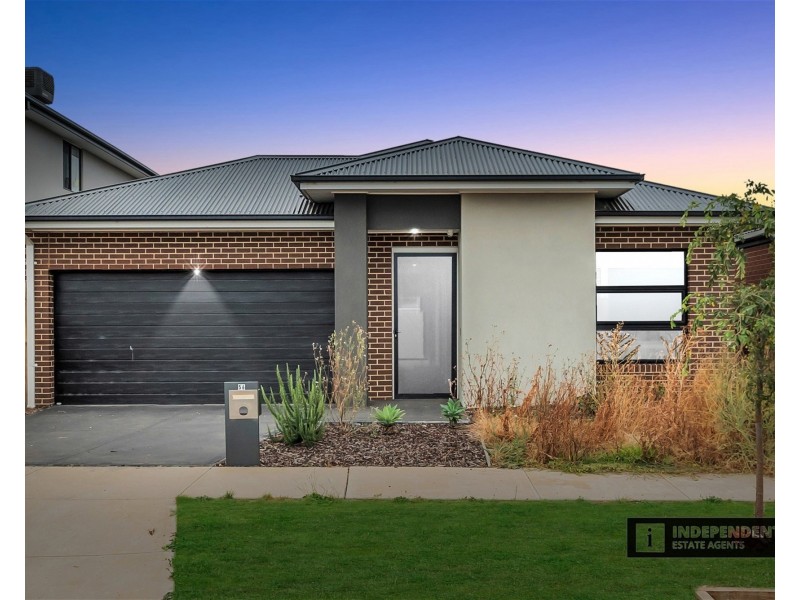 56 Claudia Crescent, Kurunjang VIC 3337