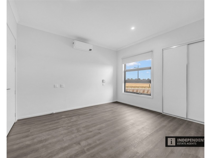 56 Claudia Crescent, Kurunjang VIC 3337