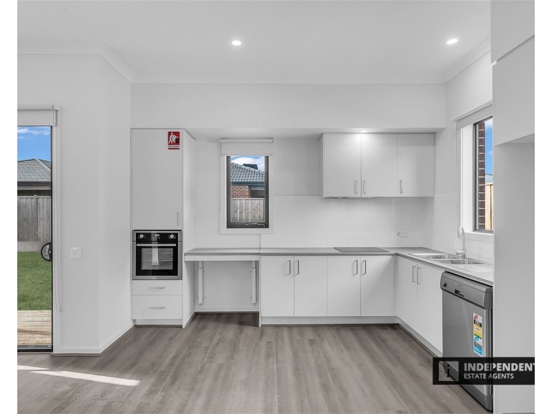 56 Claudia Crescent, Kurunjang VIC 3337