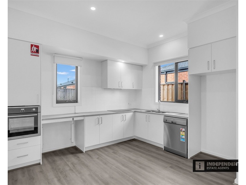 56 Claudia Crescent, Kurunjang VIC 3337