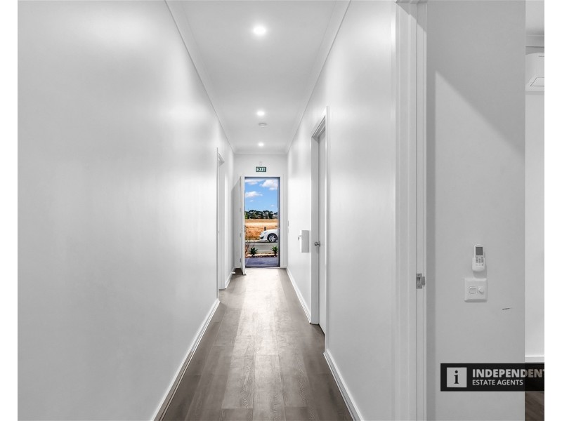 56 Claudia Crescent, Kurunjang VIC 3337