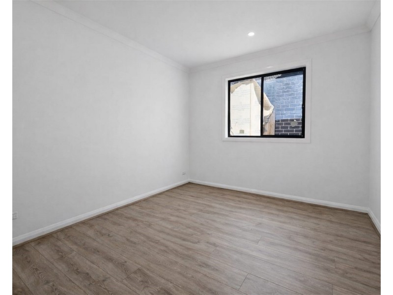 8  Jiren Street, Rockbank VIC 3335