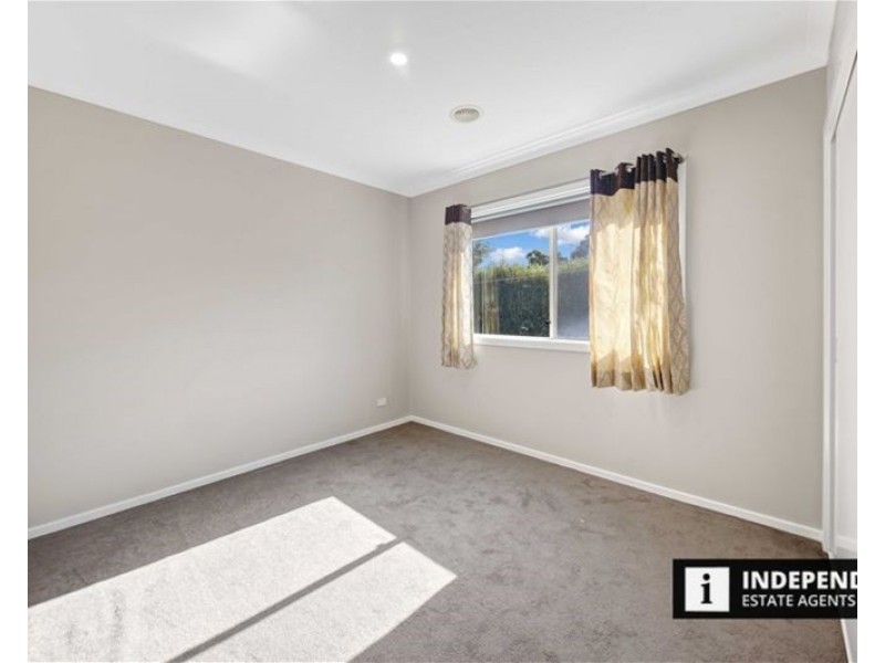 17  Cornwell Street, Melton South VIC 3338