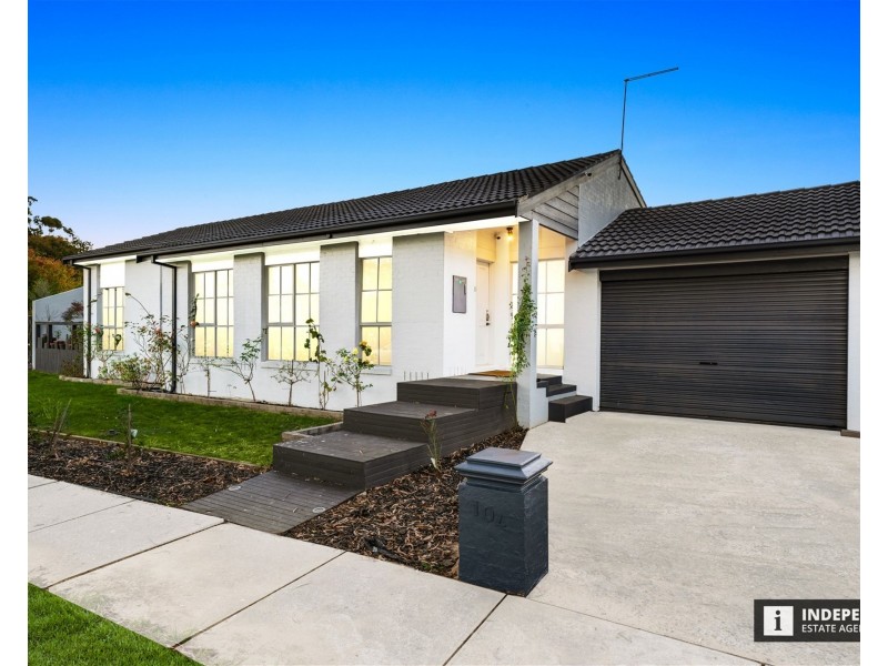104  Waverley Park Drive, Cranbourne North VIC 3977