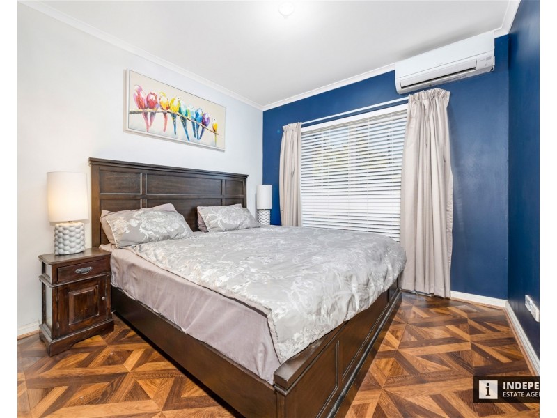 104  Waverley Park Drive, Cranbourne North VIC 3977