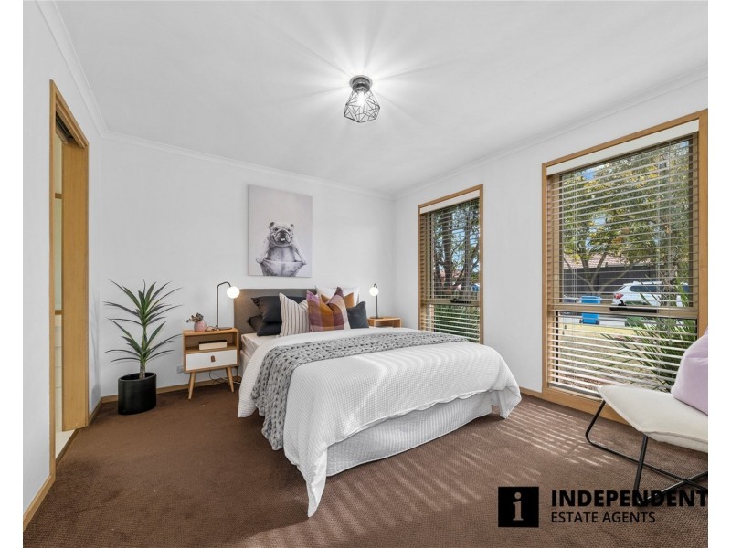 6 Wildwood Court, Cranbourne North VIC 3977