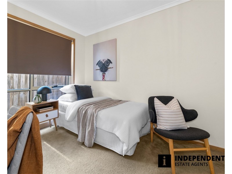 6 Wildwood Court, Cranbourne North VIC 3977