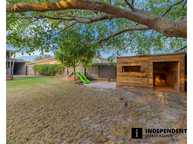 6 Wildwood Court, Cranbourne North VIC 3977