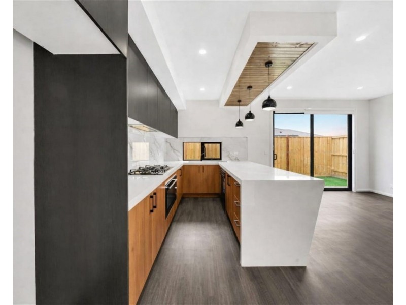 25 Councillor Drive, Melton South VIC 3338