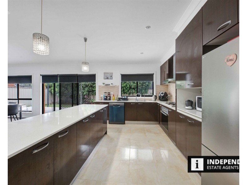 7 Red Fox Boulevard, Brookfield VIC 3338