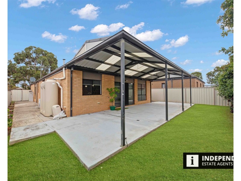 7 Red Fox Boulevard, Brookfield VIC 3338