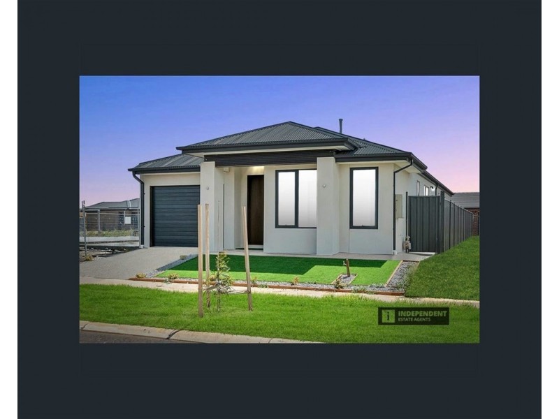 4 Ruff way, Melton South VIC 3338