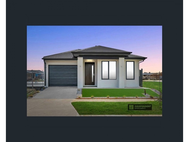 4 Ruff way, Melton South VIC 3338