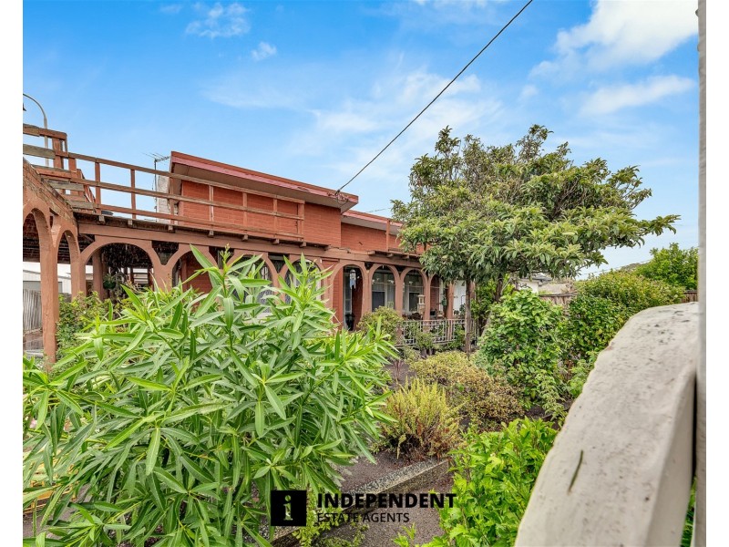 124  SOUTH GIPPSLAND HIGHWAY, Tooradin VIC 3980